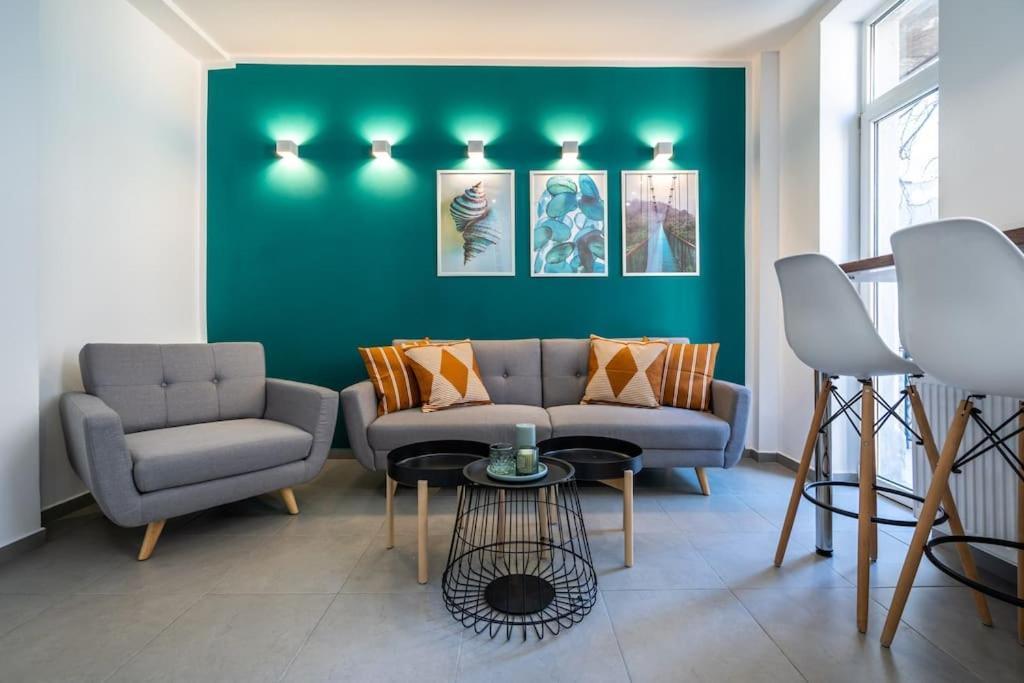 Holiday Vibe - 2R Apartment In Piata Romana Bukares Bagian luar foto